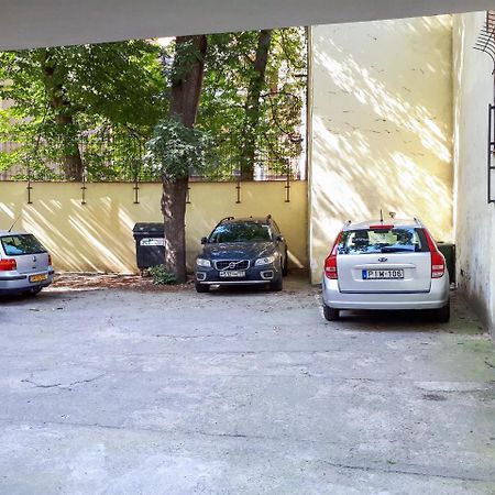 Duskova Apartments Prague Luaran gambar