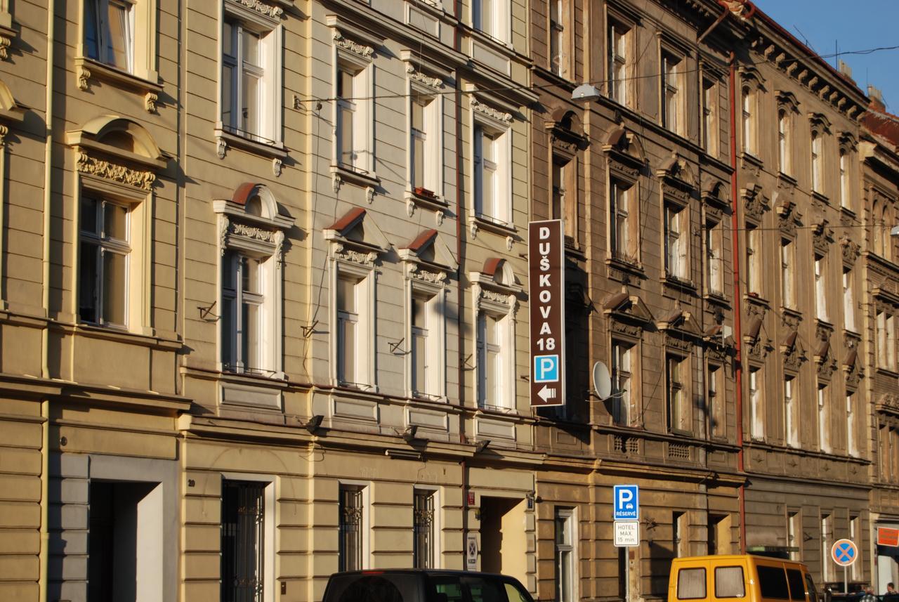 Duskova Apartments Prague Luaran gambar