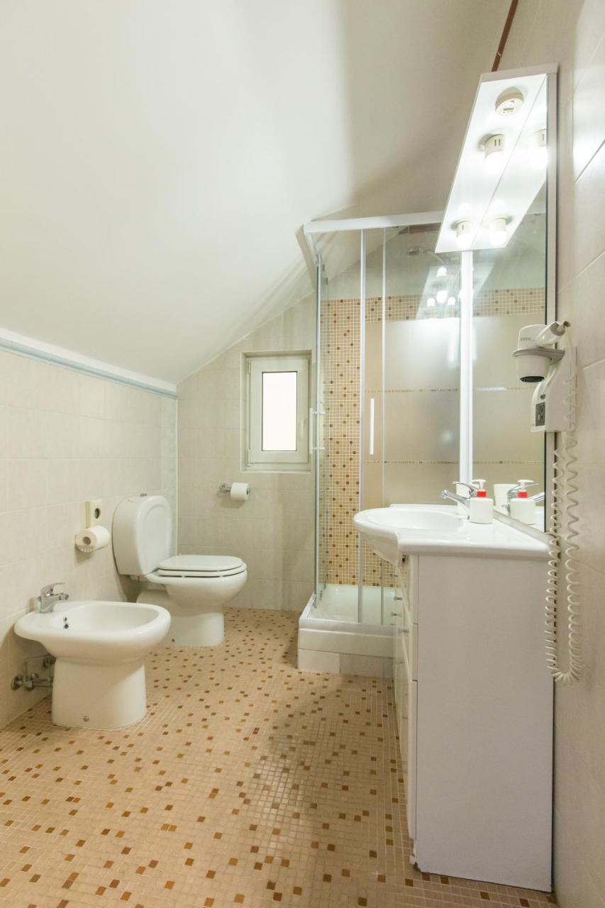 Duskova Apartments Prague Luaran gambar
