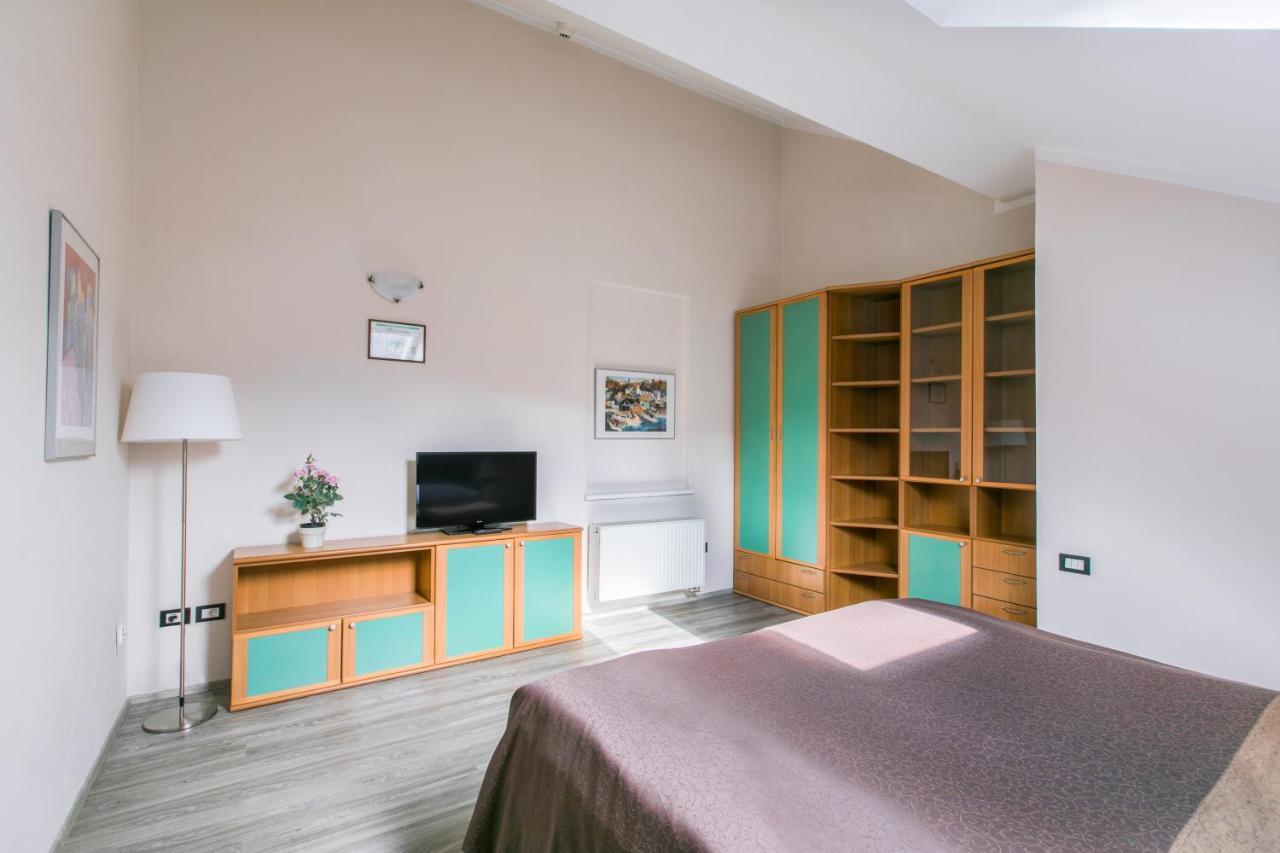 Duskova Apartments Prague Luaran gambar