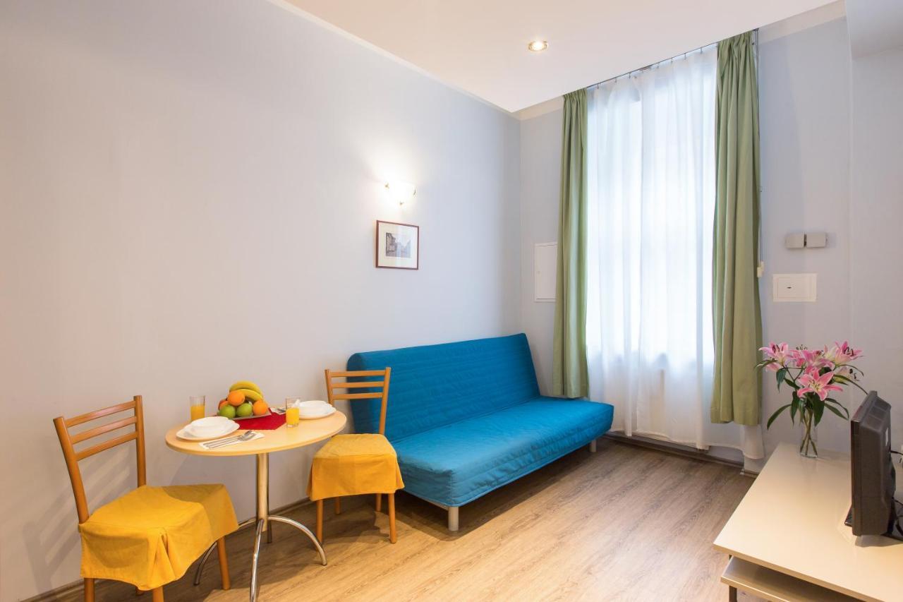 Duskova Apartments Prague Luaran gambar
