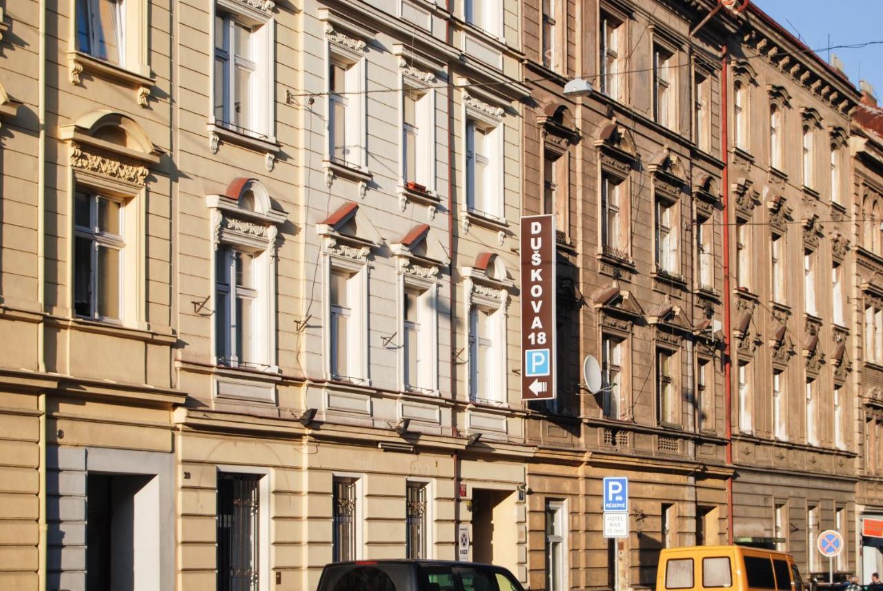 Duskova Apartments Prague Luaran gambar
