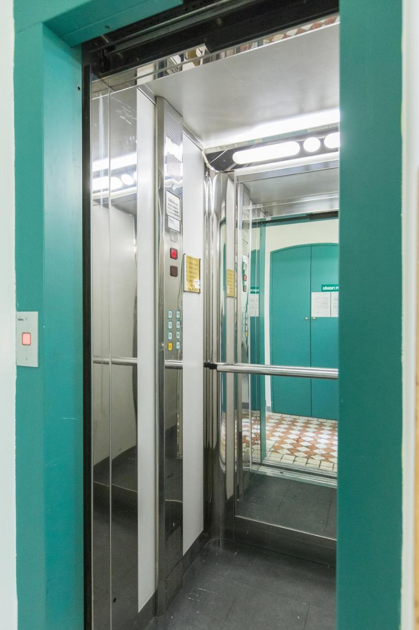 Duskova Apartments Prague Luaran gambar