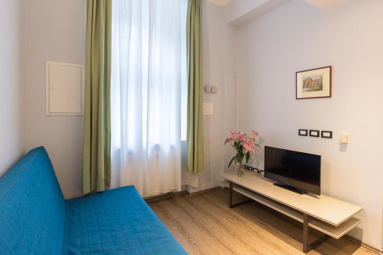 Duskova Apartments Prague Luaran gambar